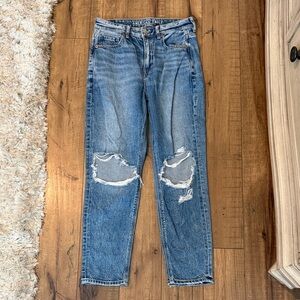 American Eagle Mom Jeans